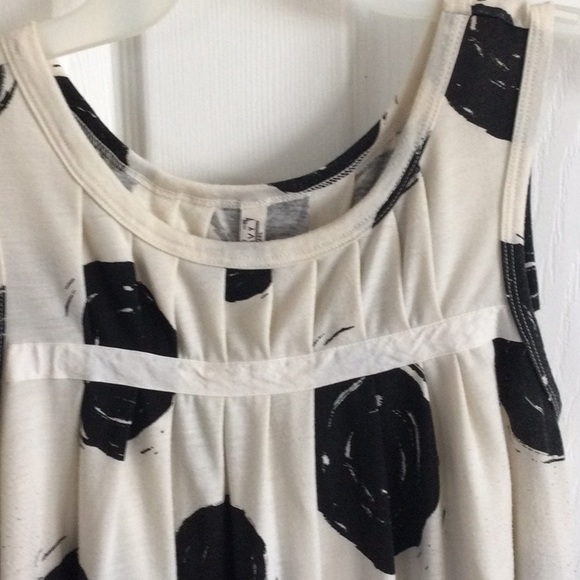 Old Navy Pullover Top - Picture 2 of 4